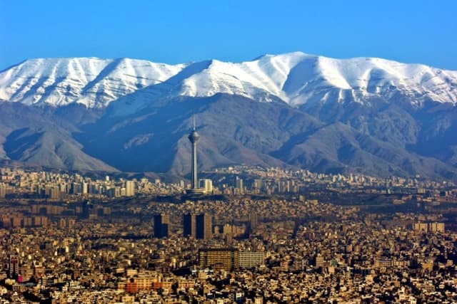 هوای تهران امروز در وضعیت قابل قبول قرار گرفت