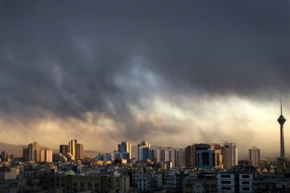 باران و کولاک در راه تهران ؛ از سفرهای غیرضروری بپرهیزید