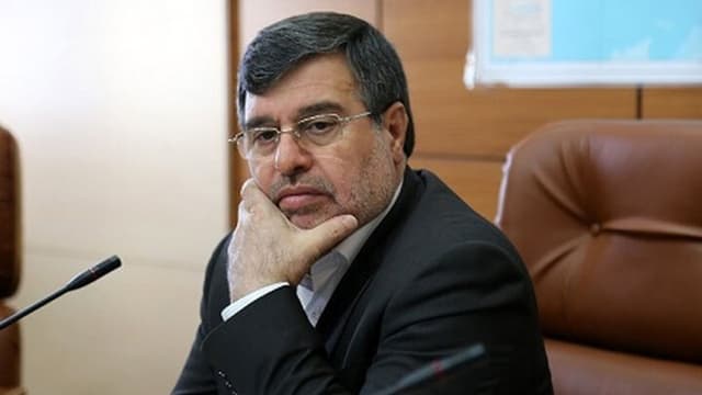 باید سرمایه‌های داخلی را با رفع موانع اداری به چرخه تولید بازگرداند