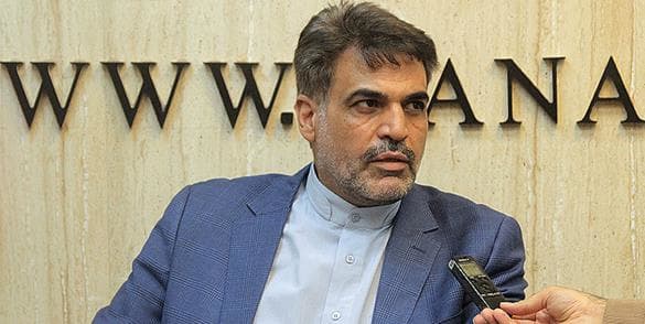 ايران اسلامي با اقتدار ايستاده است/پاسخگويي به زورگويي آمريکا و اسرائيل را مديون شهدا و امام راحل هستيم