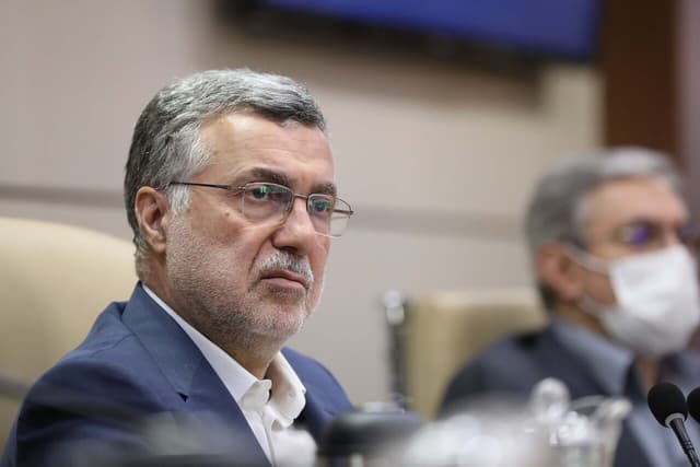 2 راه‌حل وزارت بهداشت برای حل مشکل گرانی دارو از زبان وزیر/ 50 درصد وقت وزارتخانه در بحث دارو صرف می‌شود