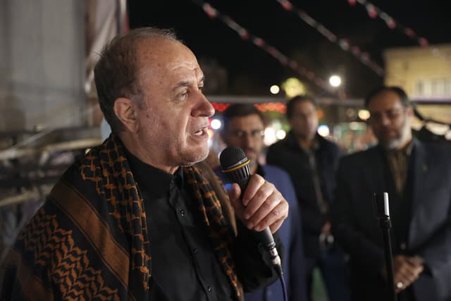 ملت ایران در جنگ ترکیبی و همه‌جانبه مقابل آمریکا ایستادگی کرده است