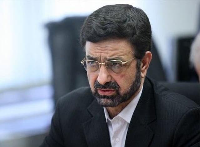 میدان دیپلماسی در تداوم میدان نظامی / نباید غفلت کنیم