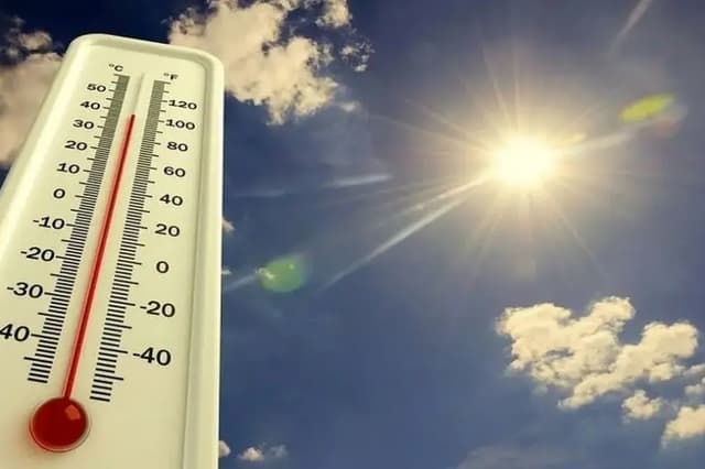 سایه گرما بر سر هوای تهران