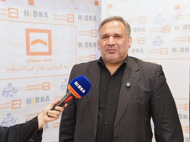 قدرداني رئيس کميسيون اقتصادي مجلس از عملکرد مديريت بانک مسکن در بهبود شاخص‌هاي بانکي