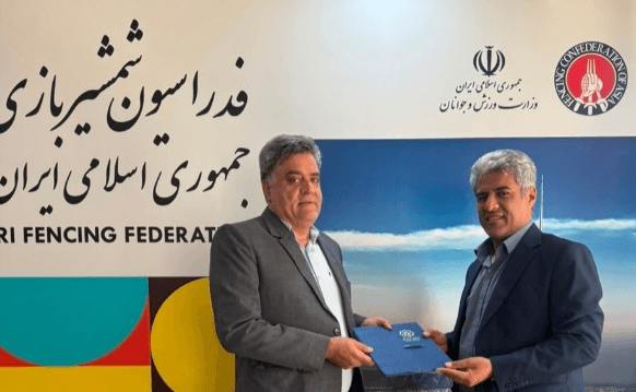 امضای تفاهم‌نامه چهارجانبه برای تبدیل یزد به قطب شمشیربازی دانشجویان کشور
