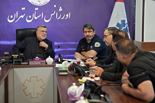 بازدید ظفرقندی از مرکز هدایت عملیات اورژانس تهران