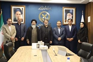 بازدید مدیرعامل شرکت ملی پست از خانه‌ای‌بی؛ پیشنهاد چاپ تمبر بیماران پروانه‌ای
