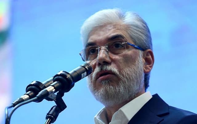 وزیر علوم: رئیس‌جمهور قانع نشده که چرا باید قطع اینترنت ادامه پیدا کند