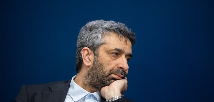 معاون پزشکیان: خیلی کوچکترها خود را در دعوای بزرگان رها نکنند