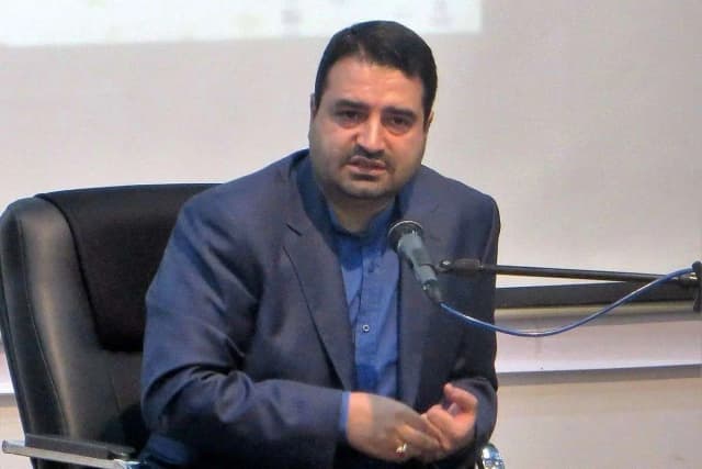 دبیر ستاد امر به معروف تهران: فضای مجازی نباید به حالت قبل برگردد!