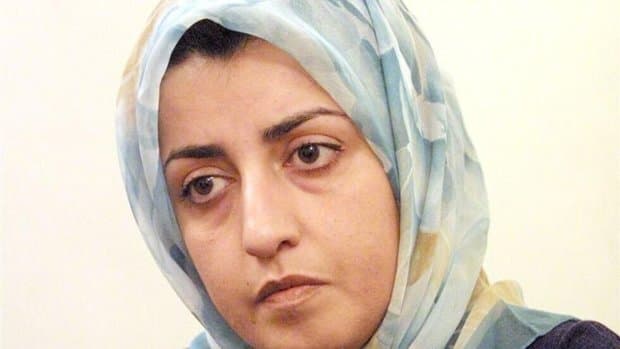 انتقال نرگس محمدی به بیمارستان پارس تهران