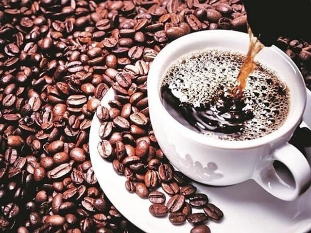 مصرف بیش از این مقدار کافئین افسردگی را شدیدتر میکند!