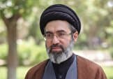 مسئول دیدارهای دفتر رهبر شهید انقلاب: آیتالله «سید مجتبی خامنهای» بر اثر موج انفجار مجروح شدند، اما اکنون بهبود یافتند و در سلامت کامل هستند