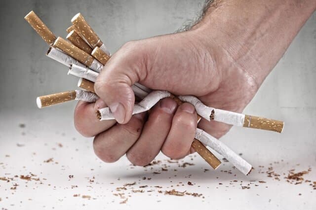 یک متخصص: هیچ شکل بیخطری از مصرف دخانیات وجود ندارد
