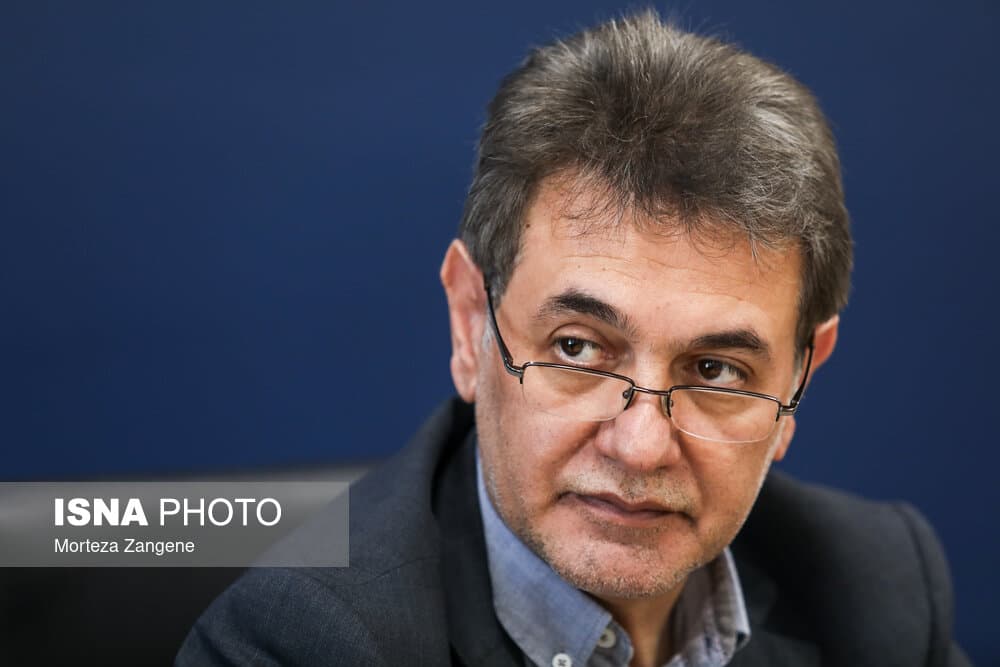 مداخلات غیرضروری و درخواستهای القایی نظام بیمه را با چالش مواجه میکند