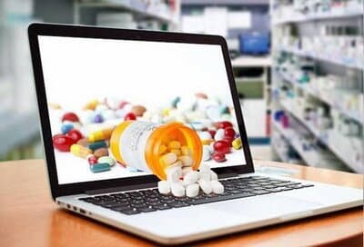 فروش اینترنتی دارو غیرقانونی است / با متخلفان برخورد قاطع میشود