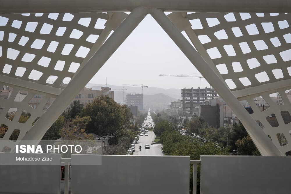 جولان باد شدید و گرد و خاک در بیشتر مناطق کشور