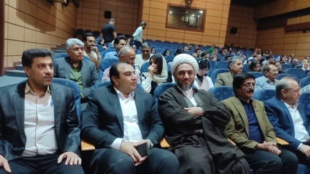 نکوداشت پیشکسوت موسیقی بم/ تجلیل از سالها کنشگری هنری و اخلاقی استاد رضا ایثار