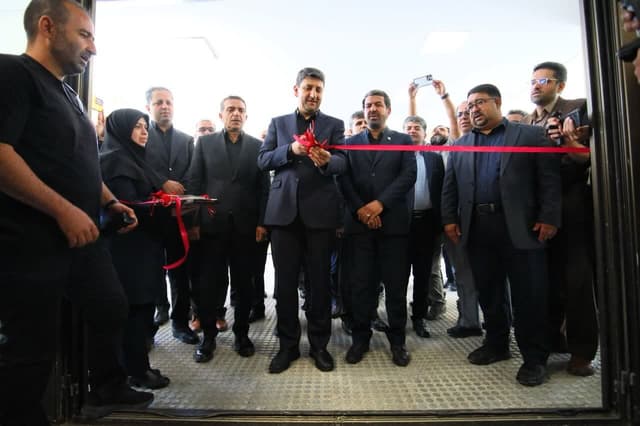 افتتاح مرکز رشد و توسعه اقتصاد دیجیتال همدان با حضور وزیر ارتباطات