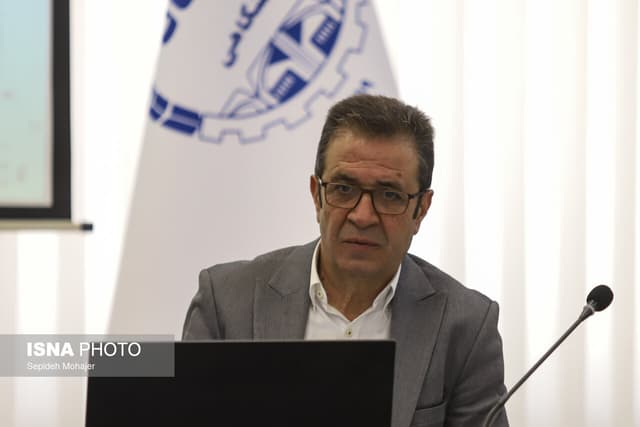 یک مسئول: با تقویت ارتباط صنعت و دانشگاه حرکت به سمت اقتصاد دانشبنیان هموار میشود