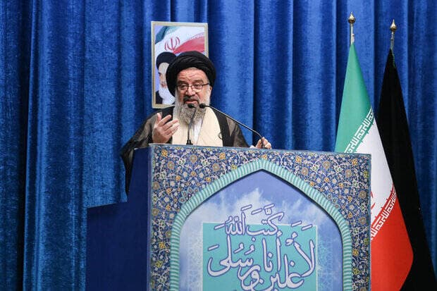 دشمن دست از پا خطا کند سیلی محکمی میخورد/ مردم ایران با دشمنانی عهدشکن و پیمانشکن طرف هستند