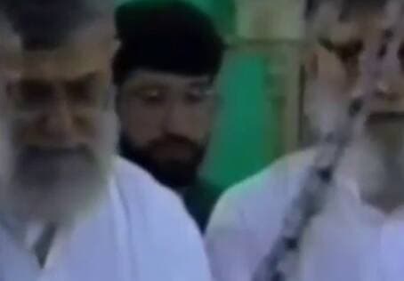 فیلم/ لحظات ناب از حضور آیتالله سید مجتبی خامنهای در کنار پدر شهیدشان