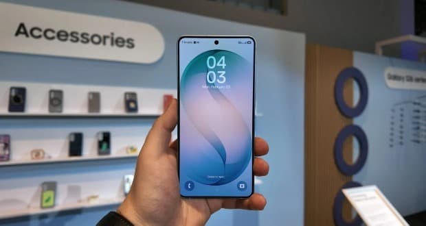 آیا گلکسی اس 26 و اس 26 پلاس دارای شیشه گوریلا آرمور هستند؟