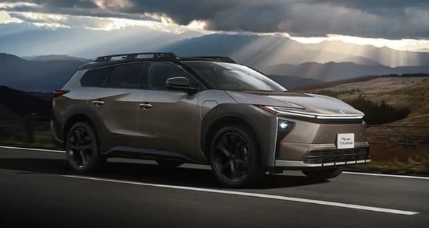 مشخصات فنی تویوتا bZ4X Touring مدل 2026 با برد 700 کیلومتری اعلام شد