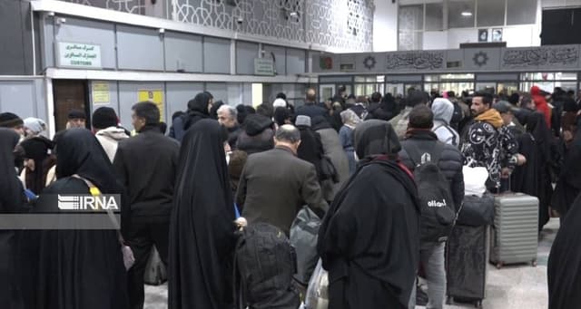 استاندار ایلام: تردد در مهران از مرز ۱.۵ میلیون زائر گذشت