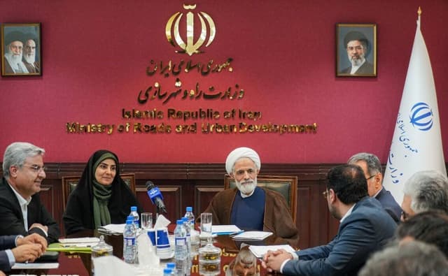 صادق: بهدنبال بهکارگیری حقوقدانان فعال خارج از کشور هستیم