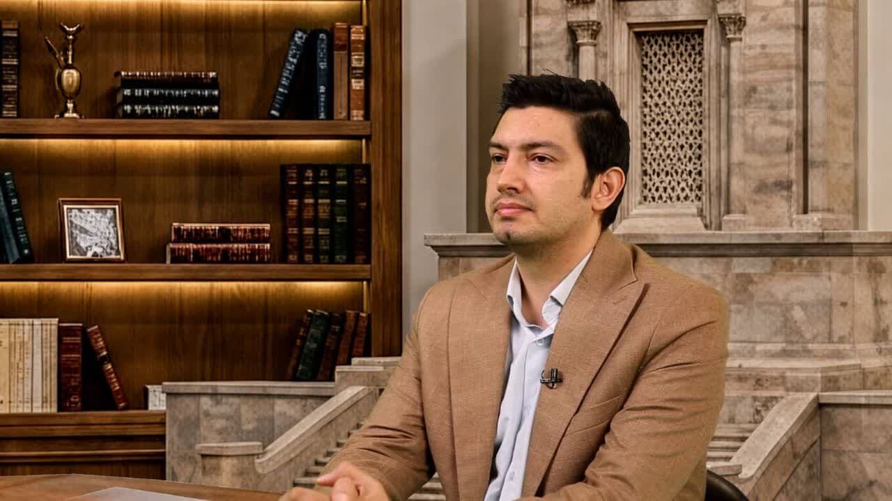 یک پژوهشگر ادبیات: شاهنامه کتاب بالینی دیروز، امروز و هنوزِ ماست