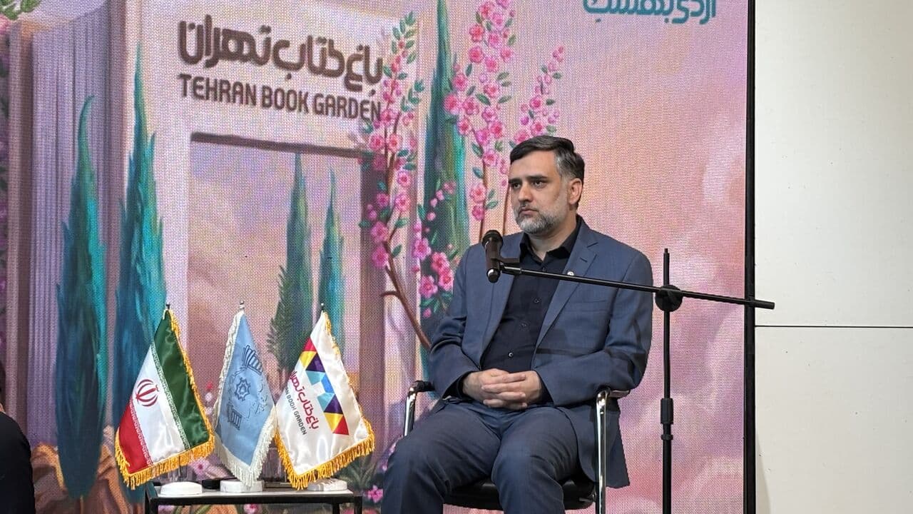 «اردیبهشت کتاب» تا جمعه تمدید شد