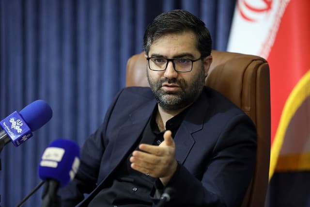 سقاب اصفهانی: هزینه خودروی پرمصرف را مردم و بیتالمال میپردازند؛ این معادله باید تمام شود