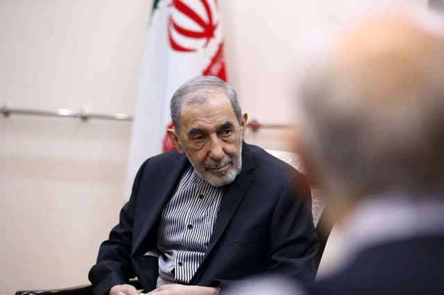 هشدار ولایتی به خدمه ناو آمریکایی: در کشتارگاه خواهید افتاد