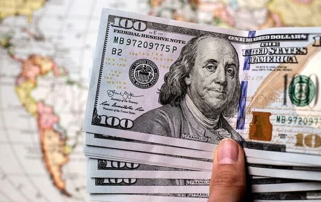 بازار ارز به مدار صعود بازگشت/ قیمت دلار بازار آزاد چندهزار تومان گران شد؟