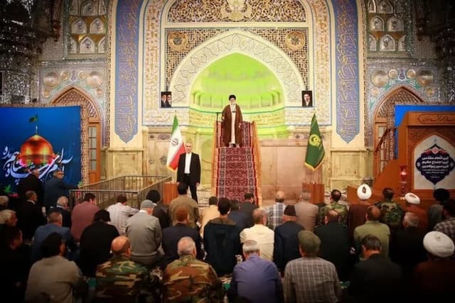 هشدار علمالهدی درباره احتمال حمله هستهای آمریکا/ وقتی تنگه هرمز را داریم مذاکره معنایی ندارد