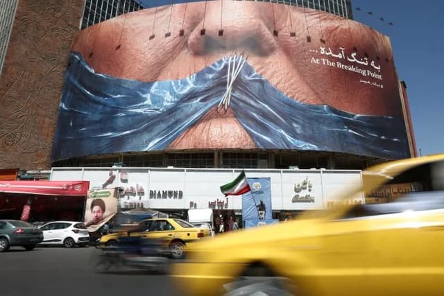 ترامپ در تله ایران گیر افتاده و شاید این راه برونرفت او را نجات دهد