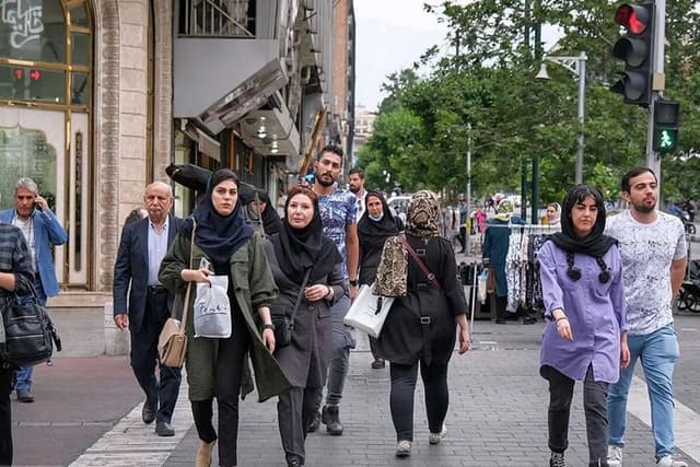 طلسم بازار کار برای تحصیلکردهها؛ یکسوم بیکاران دانشگاه رفتهاند