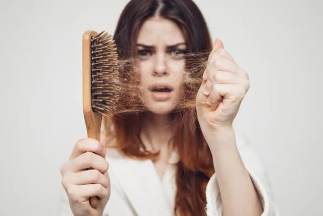 اگر موهایتان نازک شده، بهتر است هرچه زودتر اقدام کنید