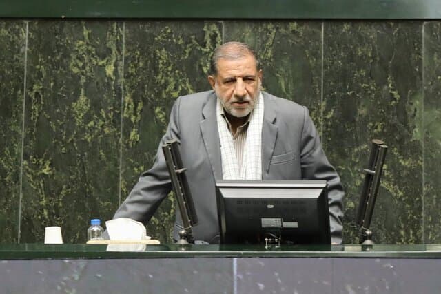 کوثری: انتظار رهبری بیشتر از ۱۴ بند تفاهم بود/ از نظر ایشان موضوعات بیشتری می توانست لحاظ شود/ دست ایران همچنان روی ماشه است