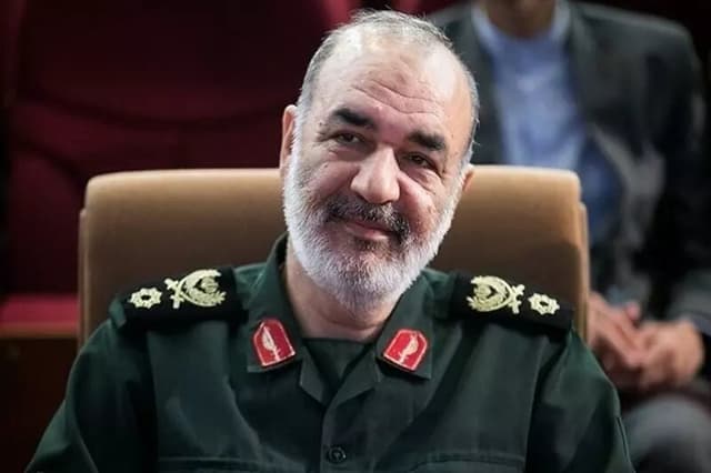 قابی ماندگار از سه فرمانده ارشد شهید شده سپاه پاسداران+عکس