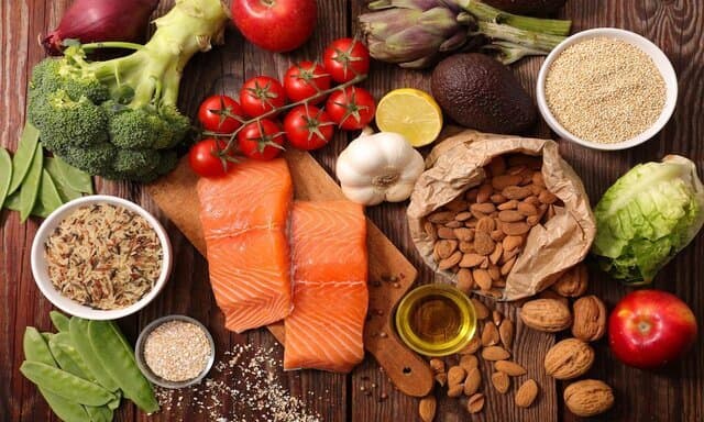 کدام وعده غذایی به کاهش خطر ابتلا به سرطان کمک میکند؟