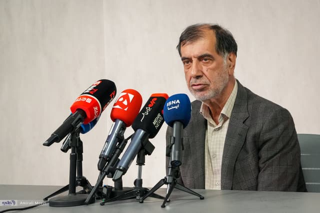 باهنر: برد موشکهای ایران دیگر قابل مذاکره نیست/ کمتر از همان ۲۰۰۰ تا ۲۲۰۰ کیلومتر خط قرمز ما است