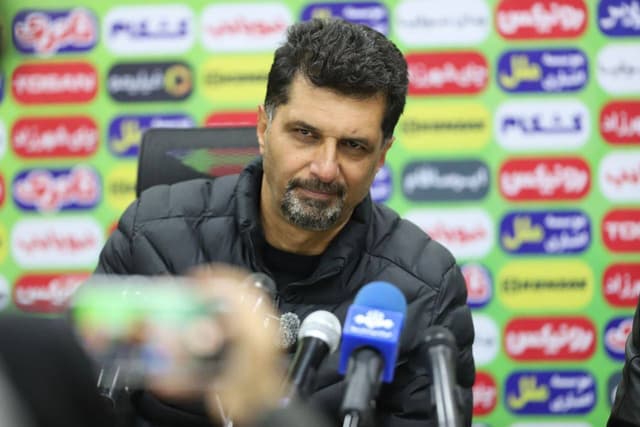 حسینی: پرسپولیس هیچ مذاکرهای با من نداشت