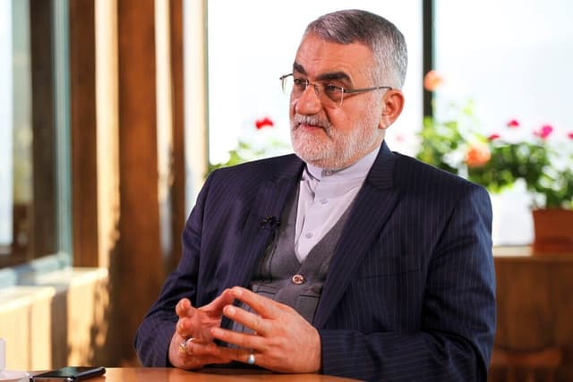 واکنش بروجردی به عقب نشینی ترامپ از «پروژه آزادی» ؛ تعجب نکردیم / همان وقت که مراکز گاز قطر را زدیم فهمیدند که جدی هستیم