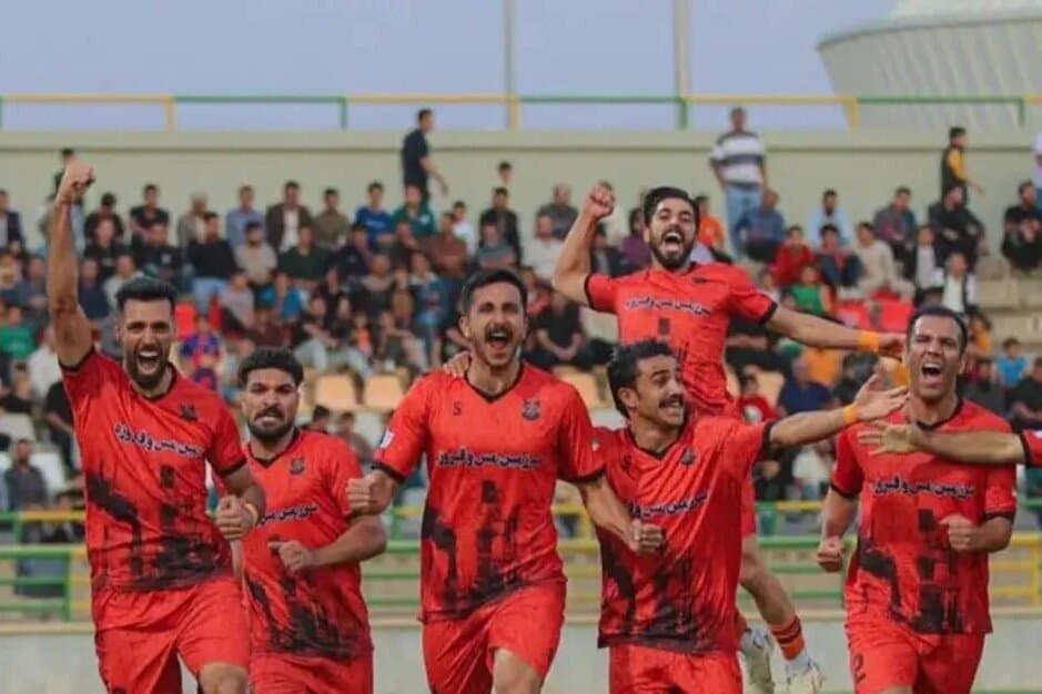 شوک بزرگ به نساجی؛ صدرنشین لیگ یک تغییر کرد!
