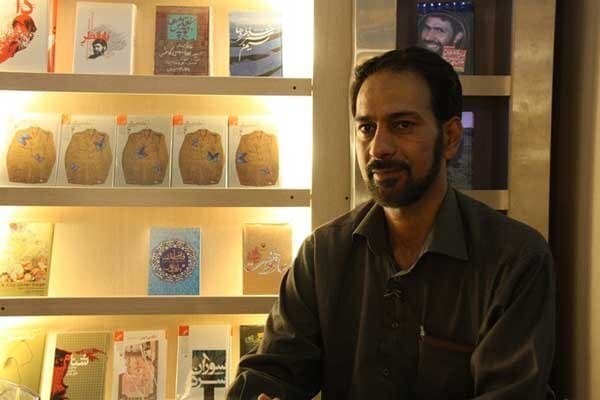 دو کتابی که تقریظ رهبر شهید را گرفتند/ «آخرین فرصت» و «خانومماه» چگونه از خاطره به مستند-رمان تبدیل شدند؟