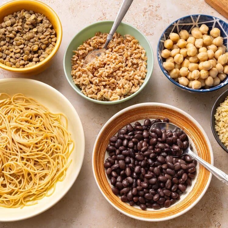 ۶ منبع گیاهی برای افزایش پروتئین بدن