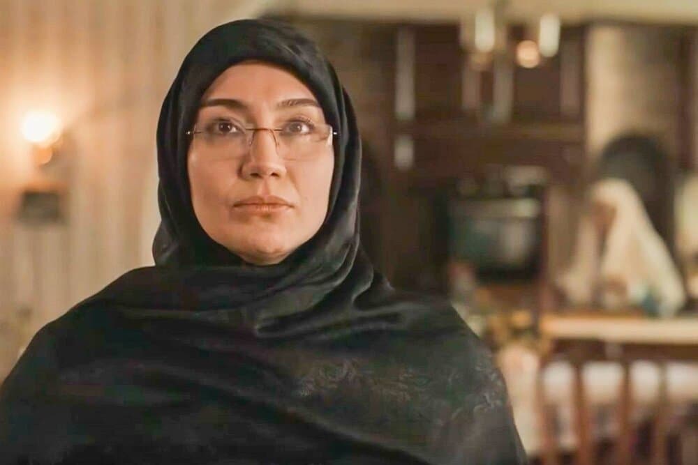 خاطره حاتمی: مدتها از بازیگری دور بودم/ چالش بازگشت به بازیگری با نقش یک تراپیست